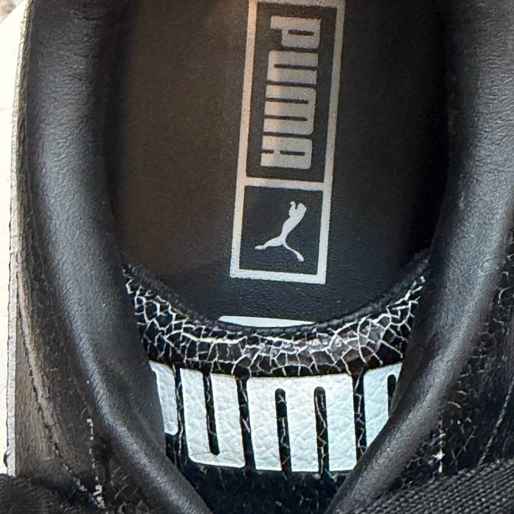 Puma Oslo Maja Sneaker Black Cracked‎ Finish Women's Size 9